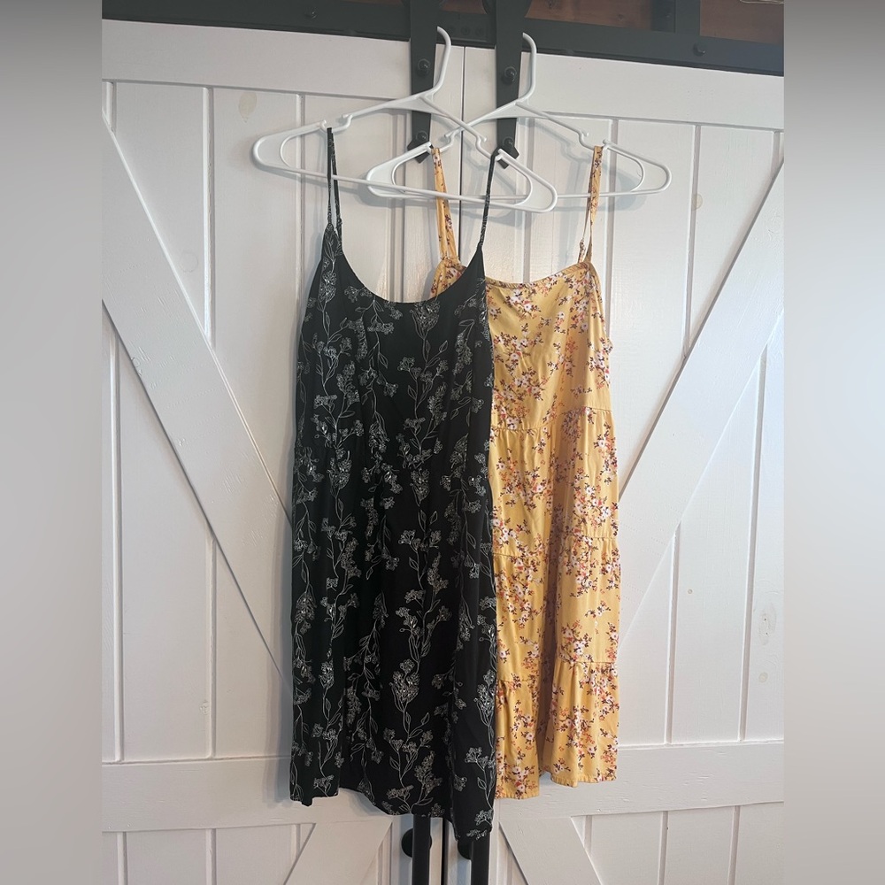 Old Navy Floral dress bundle